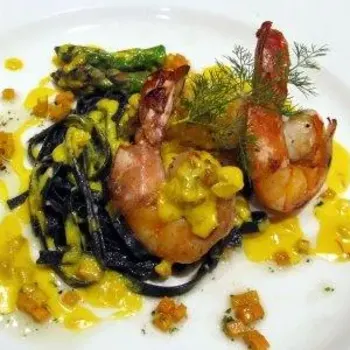 Coda Di Rospo Con Gamberoni E Zafferano