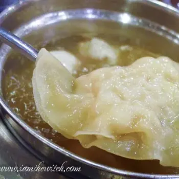 Gigantic dumpling (sui kow)