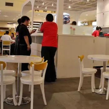 Hui Lau Shan (许留山) Hong Kong Desserts