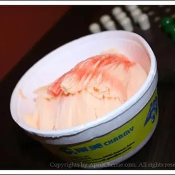 Strawberry snow ice