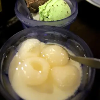 Lychee Jelly & Two Scoop Of Ice Cream