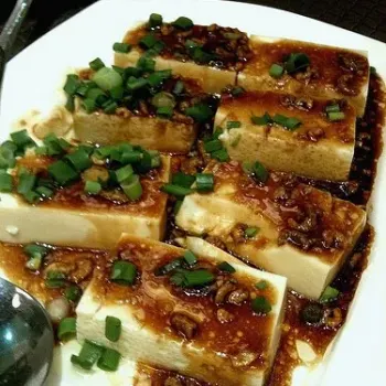 Tofu in Soy Sauce