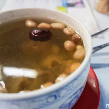 Lotus Root Soup with Peanuts