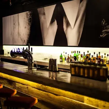 Drift Dining and Bar