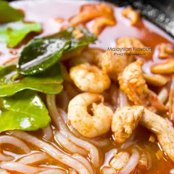 Tom Yum Seafood Noodles