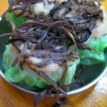 Green skin siew mai