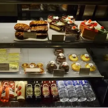 Cakes & Beverages