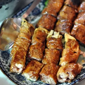
Nyonya’s Lobak