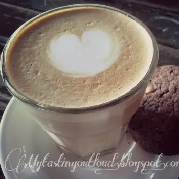 Chai Latte with Chocolate Macadamia Cookie