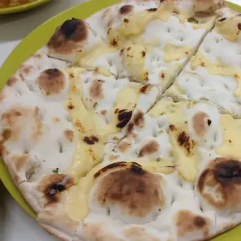 Cheese Naan