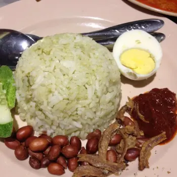 Nasi Lemak Pandan - Rice Was Filled With Pandan Fragrant