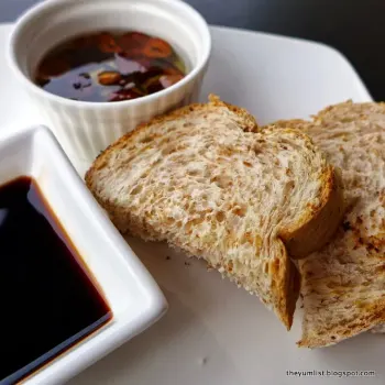 Bread, Garlic Oil, Balsamic