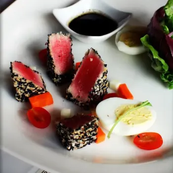 Japanese Tuna Tataki Salad 