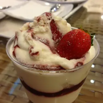Strawberry Cheese Parfait
