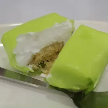 Durian Pancake