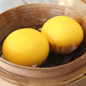 Steamed Egg Yolk Bun