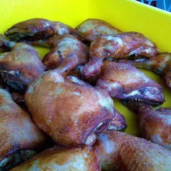 Whole chicken thigh fried without batter