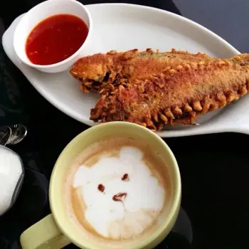 Ikan kembung Celup Tepung and Macchiato Coffee