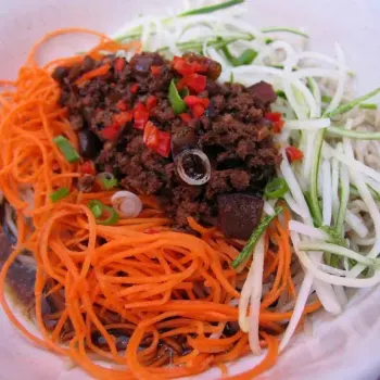 Minced chicken noodle