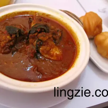 Claypot Curry Prawn with mini bun