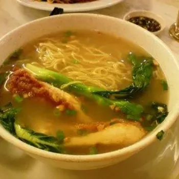 Soup Noodle with Chicken Chop