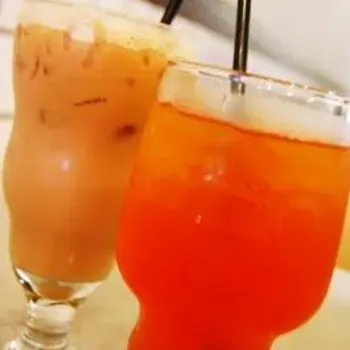 Sour Plum Ice and Ice White Milk Tea