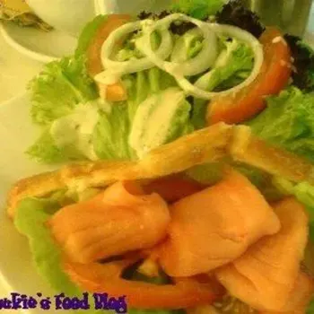Smoked Salmon Croissant