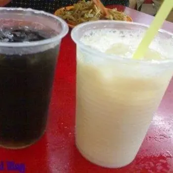 Iced soya bean & Leong Fan