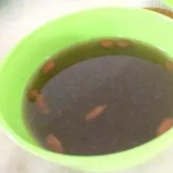 Chinese Kei Chi and Herbs Soup