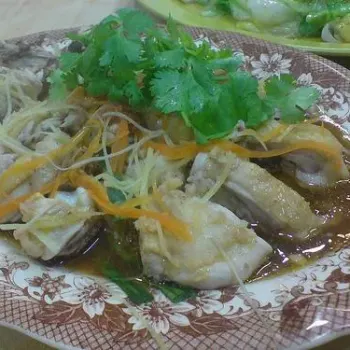 Steamed Herbal Kampung Chicken