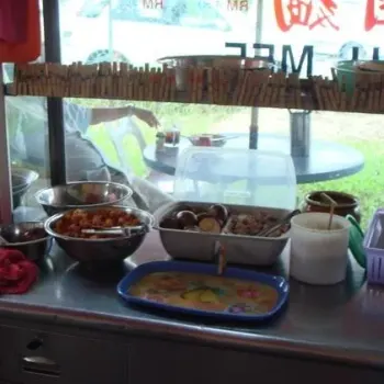Eggs and Prawns For Lor Mee
