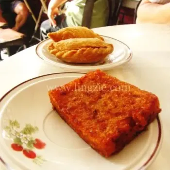 turnip cakes and curry puffs