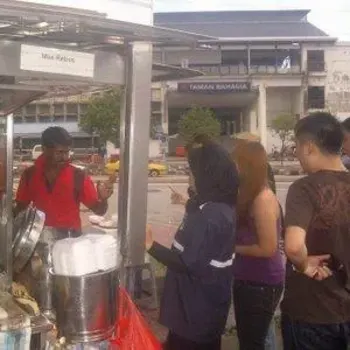 Taman Bahagia Rojak and Cendol Stall