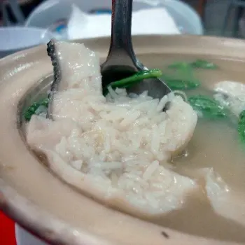 Claypot Porridge with Snakehead Fillets