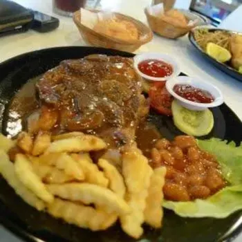 Chicken chop with mushroom sauce