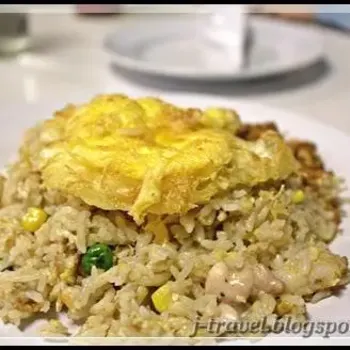 Fired Rice With Fried Egg