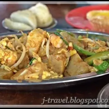 Fried Turnip (Carrot) Cake