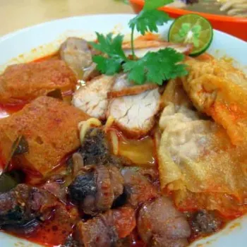 Curry Mee (咖喱面)