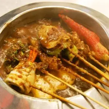 Satay celup (串串锅)