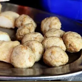 fried fishcakes and fish balls