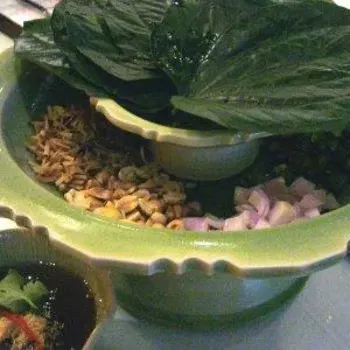 Betel Leaves Salad