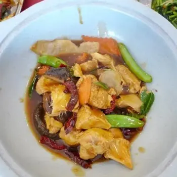 Claypot Three Cups “Chicken”