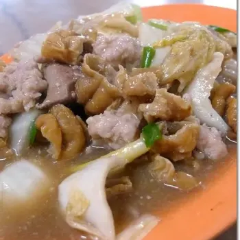 Stir Fried Mixed Offals With Chinese Cabbage