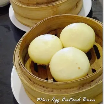 Mini Egg Custard Buns