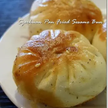 Szechuan Pan fried Sesame Bun