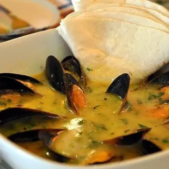 Mussels in Coriander & Habanero