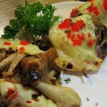 Hotate & Kinoko mushroom pizza