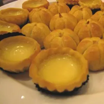Chilled Sea Coconut and Dried Longan with Lemon