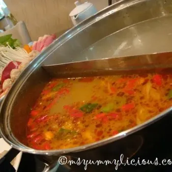 Yin Yang (Clear Soup & Tomyam)