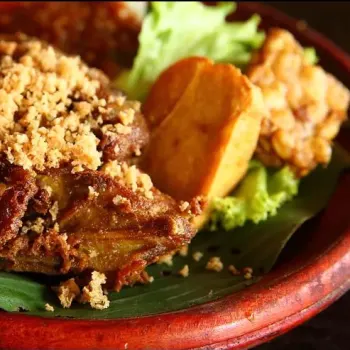 Ayam Penyet